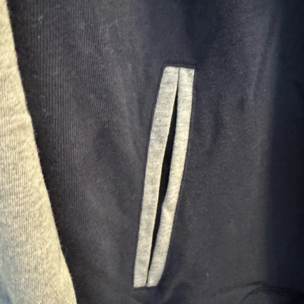 Chicago Bears 47 Brand Navy and Gray Zip-Up Sweater - Picture 5 of 8